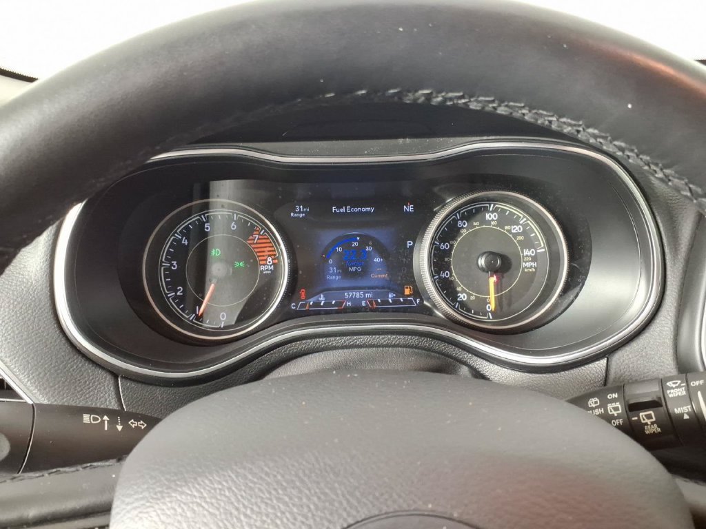 Used 2019 Red Jeep Trailhawk image 17