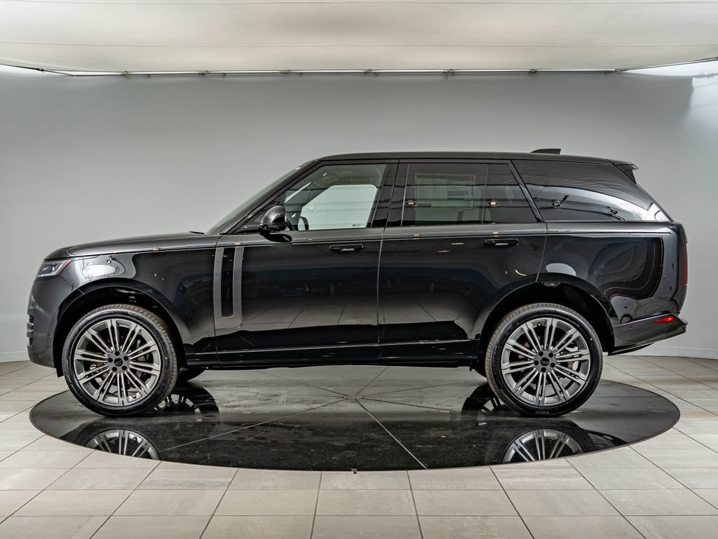New 2026 Santorini Black Land Rover SE image 8