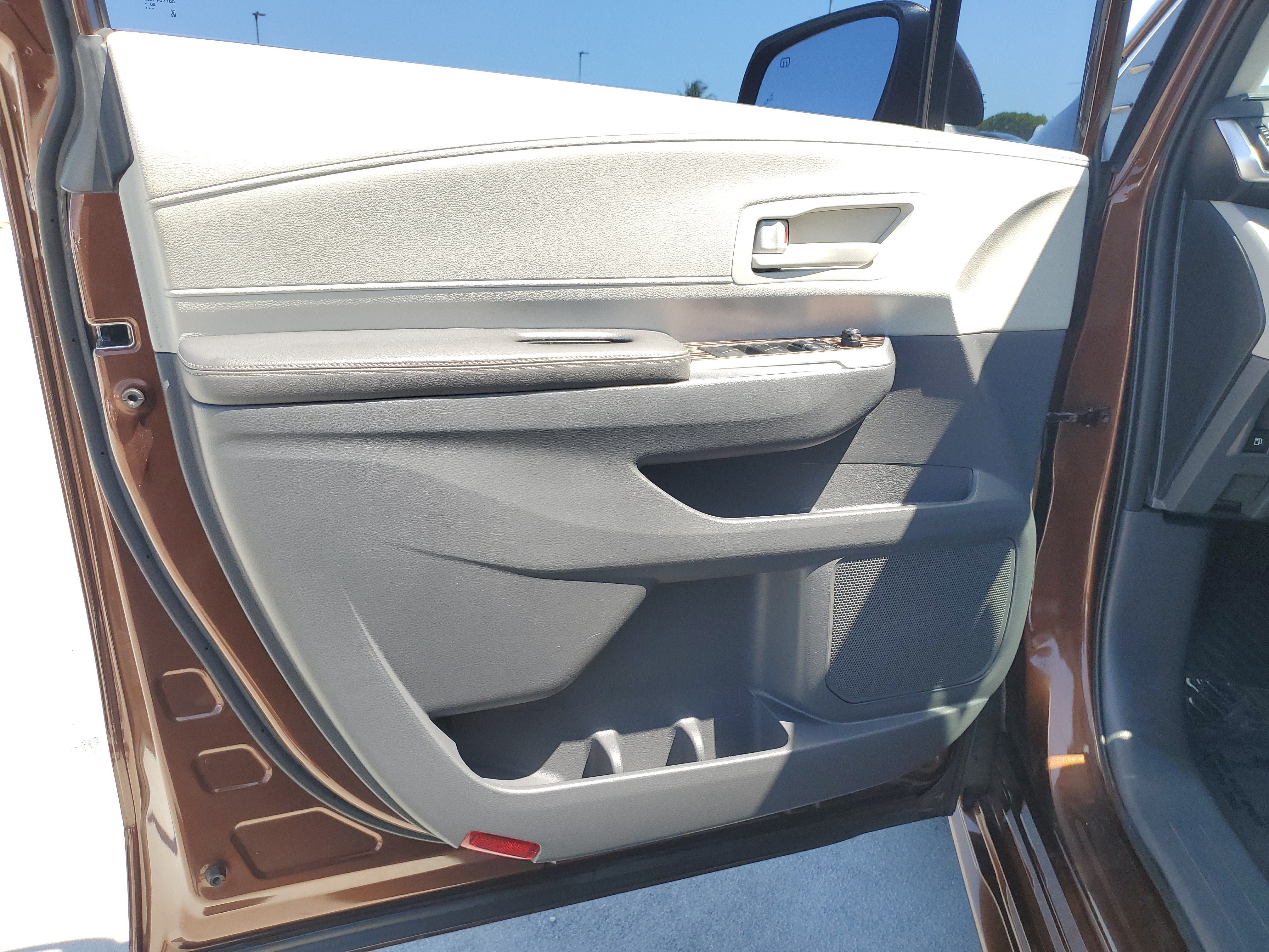 Used 2021 Sunset Bronze Toyota LE image 23