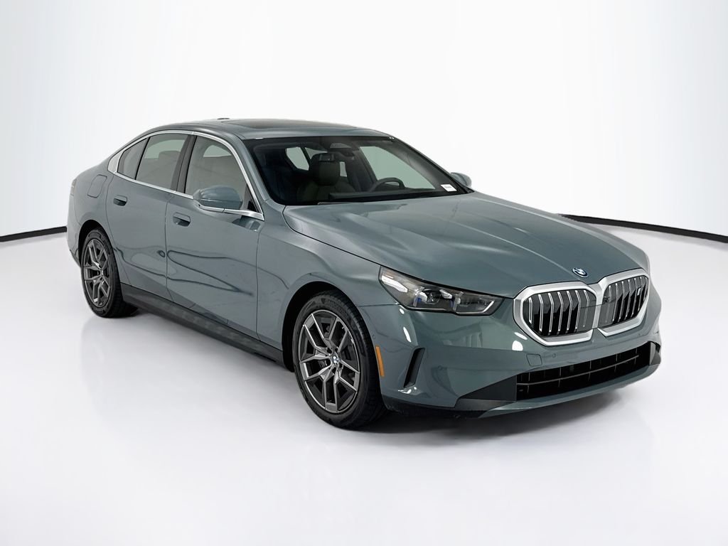 Certified Used 2026 Green Metallic BMW xDrive40 image 3