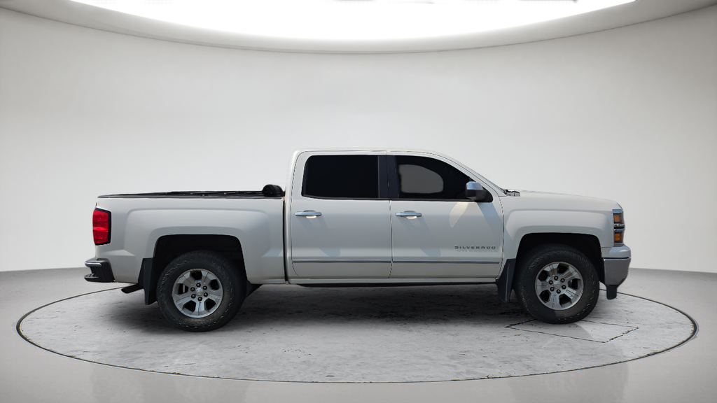 Used 2014 White Chevrolet LTZ image 4