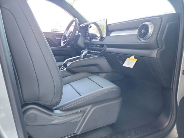2026 Chevrolet Colorado LT - Photo 17