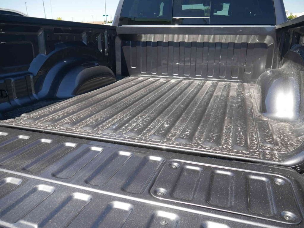 New 2026 Granite Crystal Metallic Clear-Coat Exterior Paint RAM LARAMIE image 8