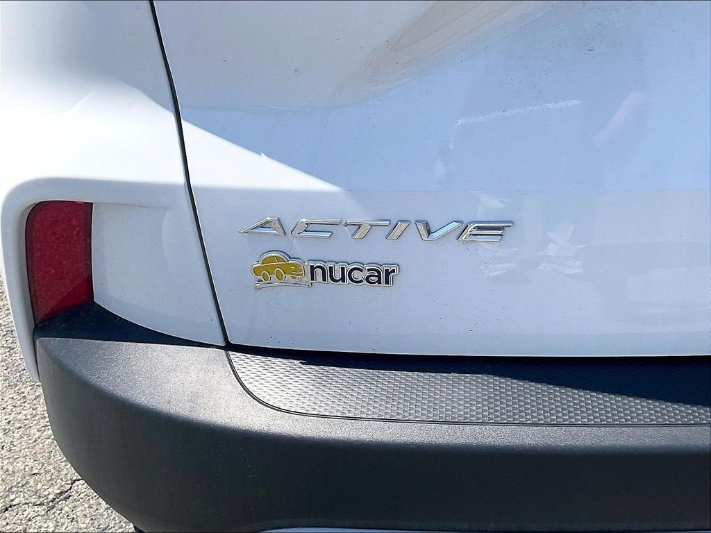 Used 2025 White Ford Active image 30