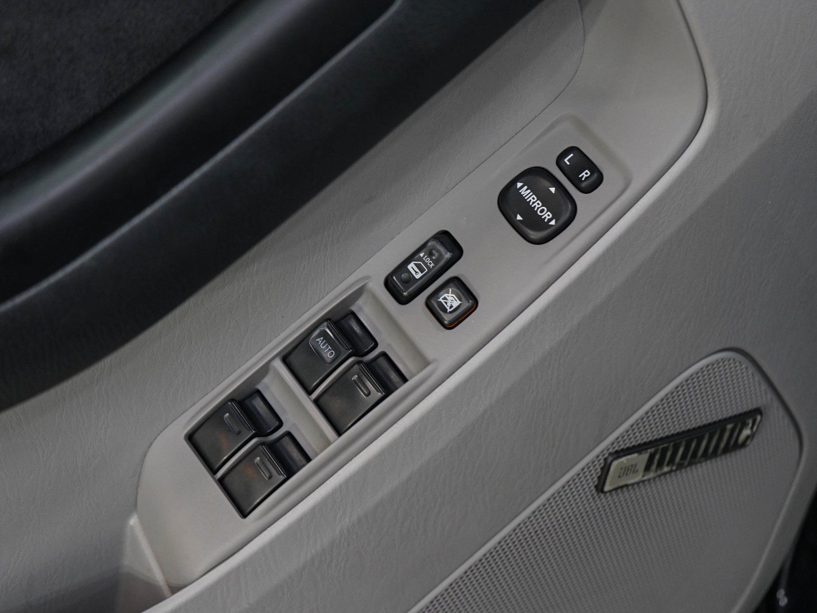 Used 2005 Black Toyota SR5 Sport image 19