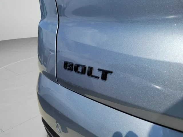 New 2027 Sterling Grey Metallic Chevrolet LT image 5