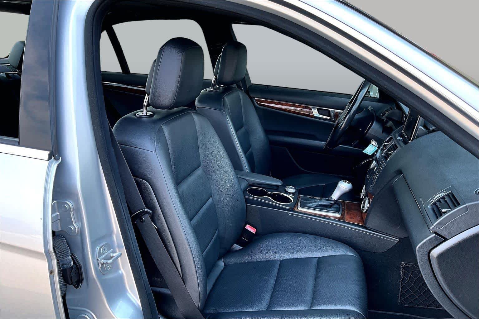 Used 2011 Iridium Silver Metallic Mercedes-Benz C 300 Sport image 7