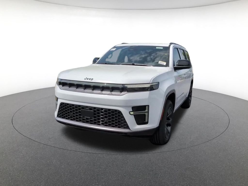 New 2026 Bright White Clear-Coat Exterior Paint Jeep Limited Altitude image 15
