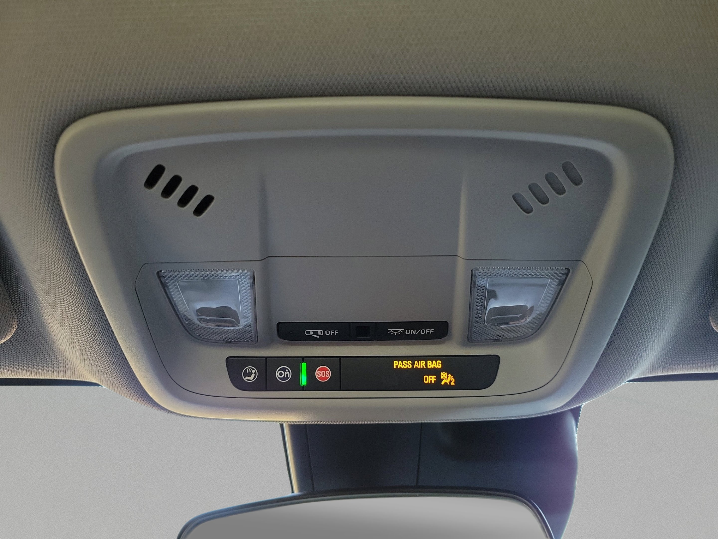 Used 2024 Summit White Chevrolet LT image 27