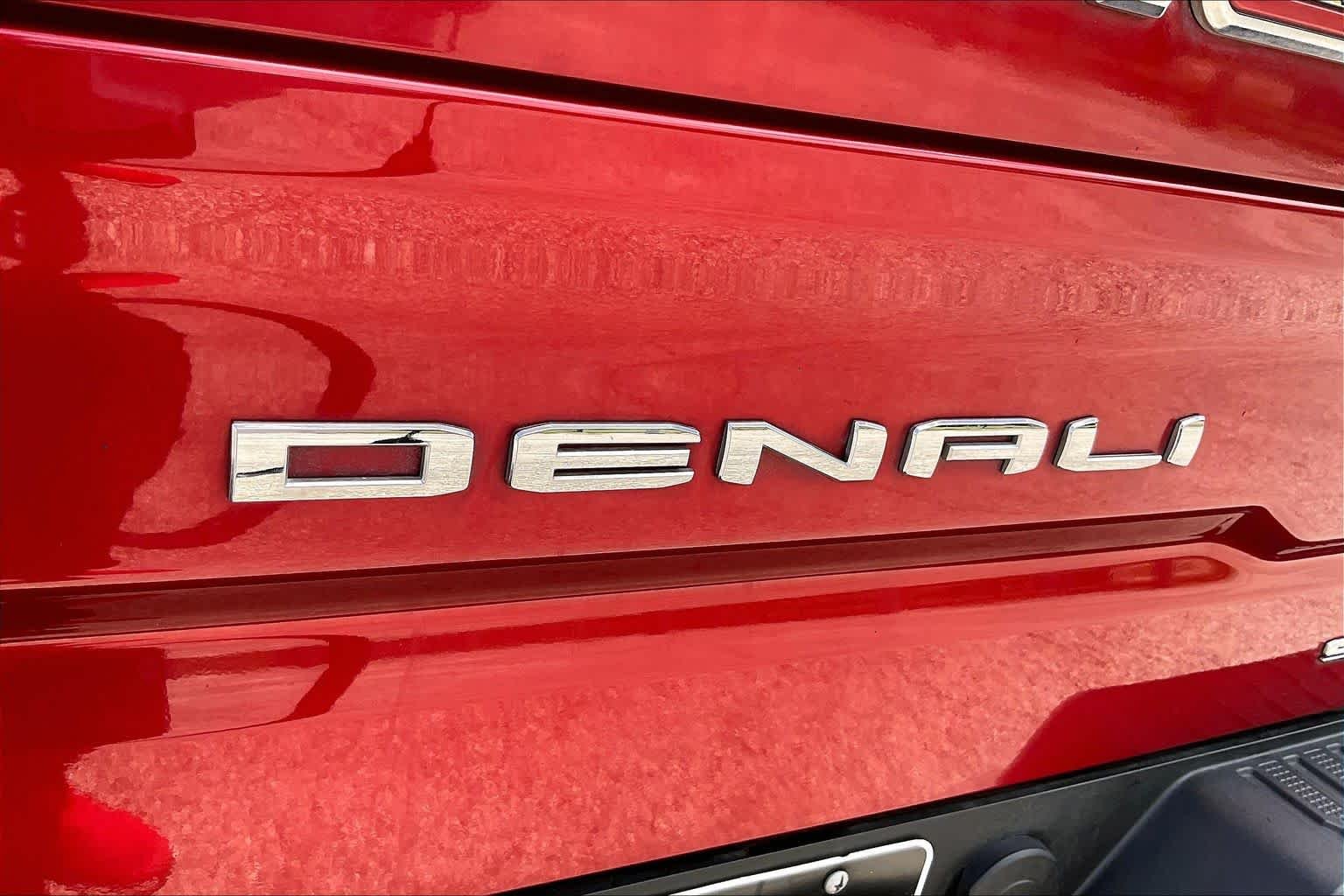 Used 2021 Cayenne Red Tintcoat GMC Denali image 19