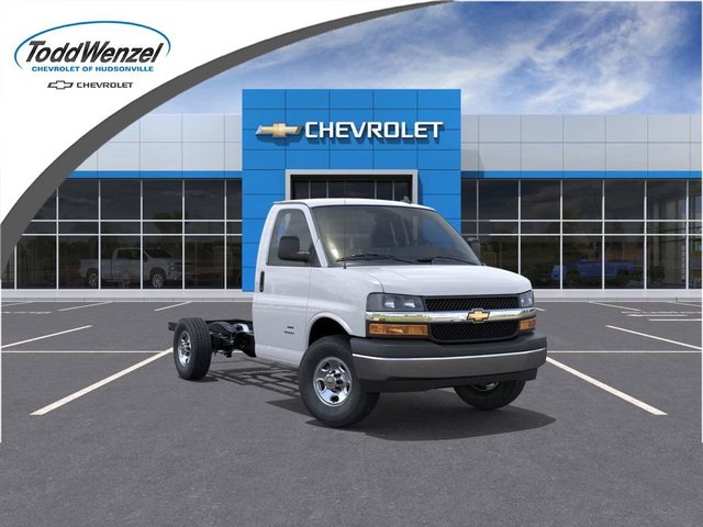 2025 Chevrolet Express Cutaway 3500