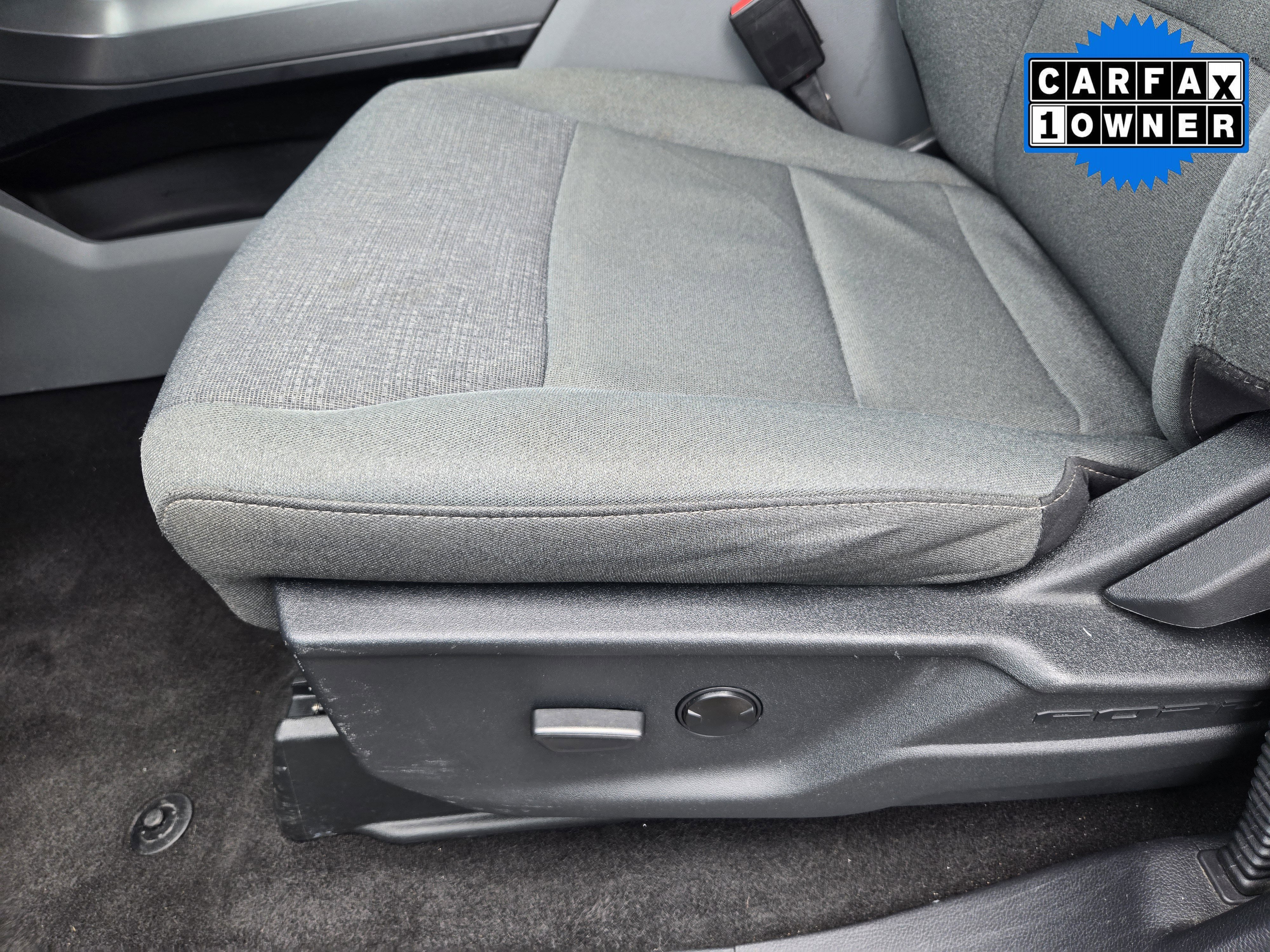 Used 2025 Gray Metallic Ford XLT image 20