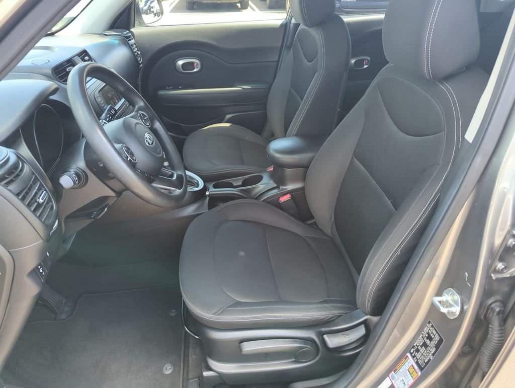 Used 2017 Gray Kia Base image 12