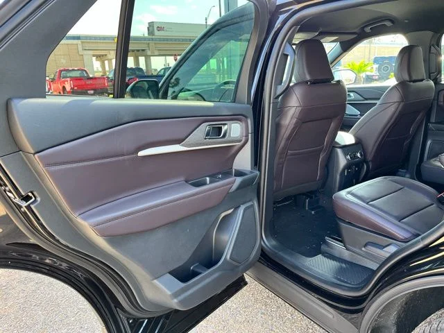 New 2026 Agate Black Metallic Ford Platinum™ image 17