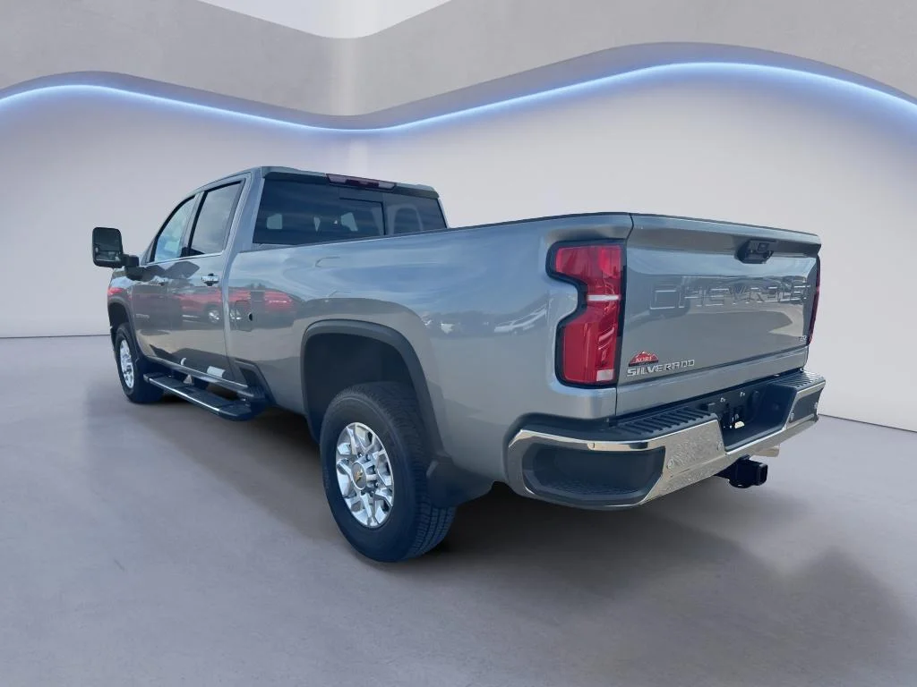 2026 Chevrolet Silverado 3500HD LTZ - Photo 8