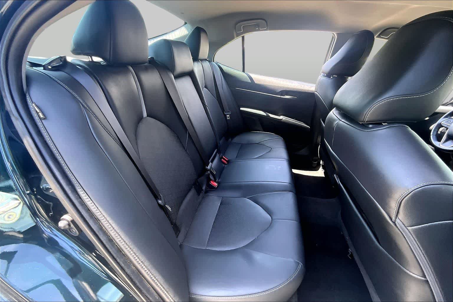 Used 2020 Galactic Aqua Mica Toyota XSE image 20