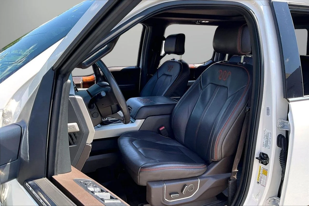 Used 2016 White Ford King Ranch image 23