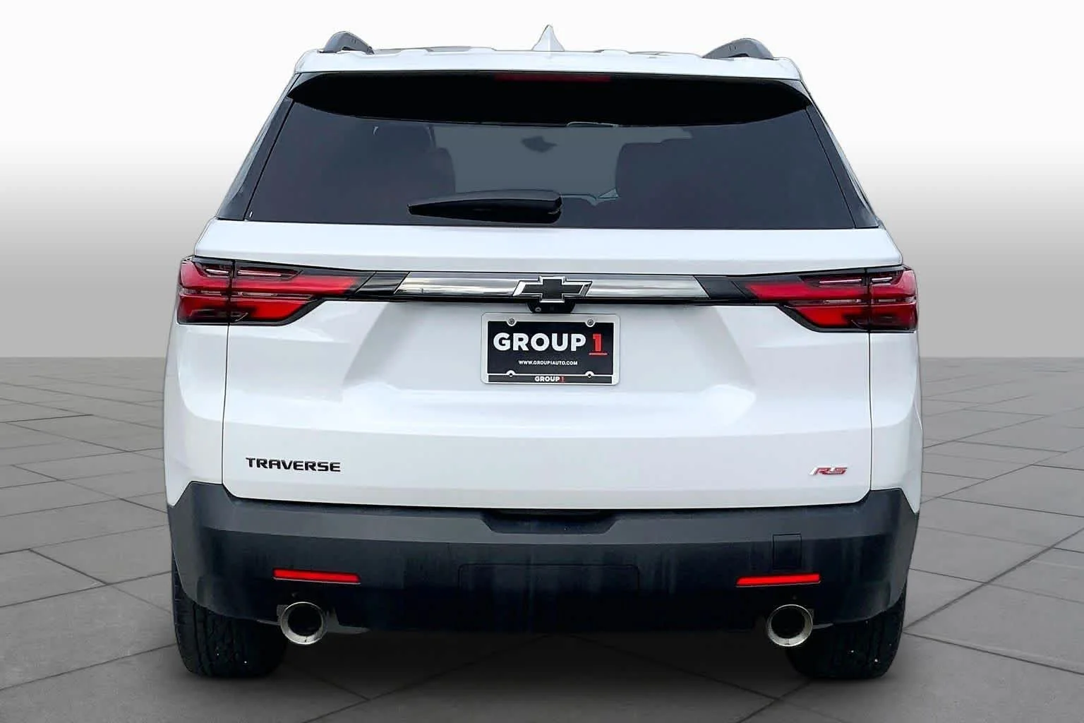 Used 2023 Iridescent Pearl Tricoat Chevrolet RS image 5