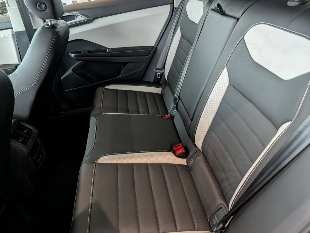New 2026 Green Volkswagen 1.5T SEL image 13