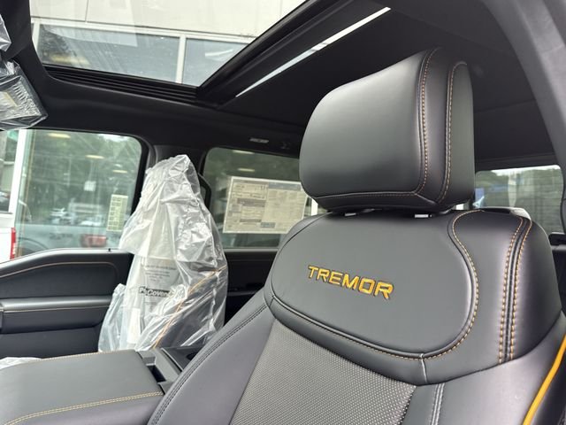 New 2026 White Ford Tremor image 21