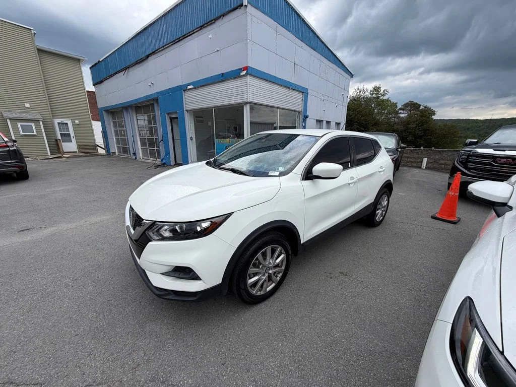 Used 2021 Nissan Rogue Sport S with VIN JN1BJ1AW1MW427644 for sale in Forest City, PA