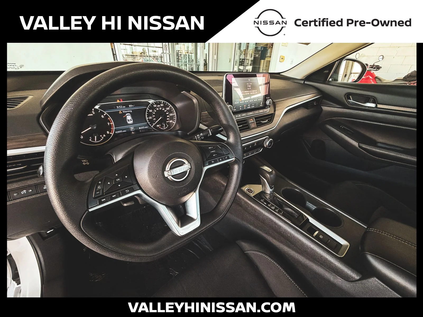 Used 2025 White Nissan 2.5 SV image 16