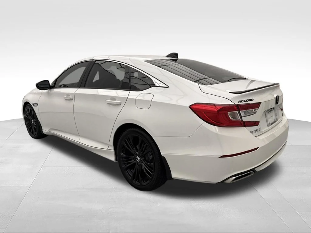 Used 2022 Platinum White Pearl Honda 1.5T SPORT image 5
