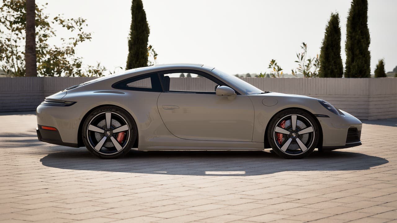 New 2027 Chalk Porsche Carrera 4S image 6