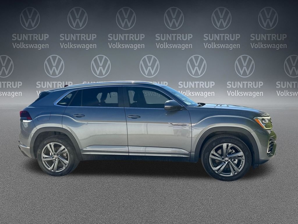 Used 2024 Gray Volkswagen 2.0T SEL R-Line image 41