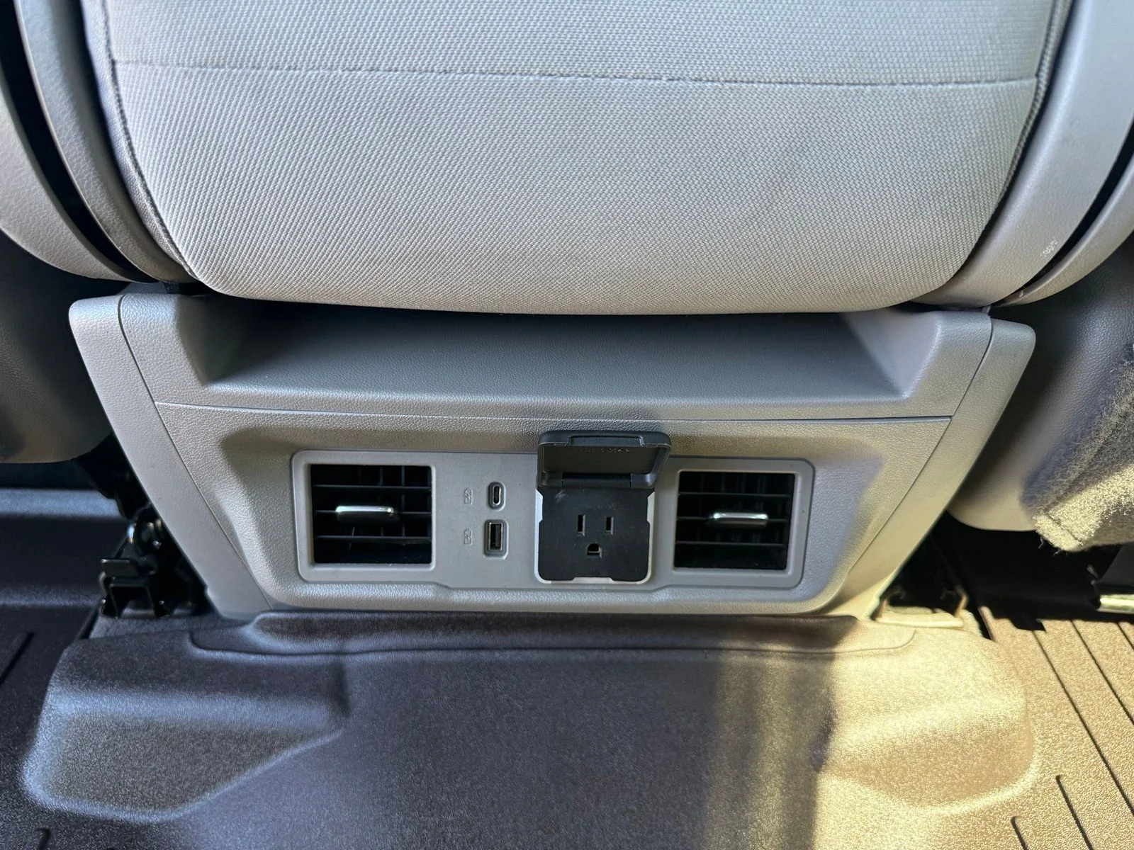 2023 Chevrolet Silverado 1500 LT - Photo 35