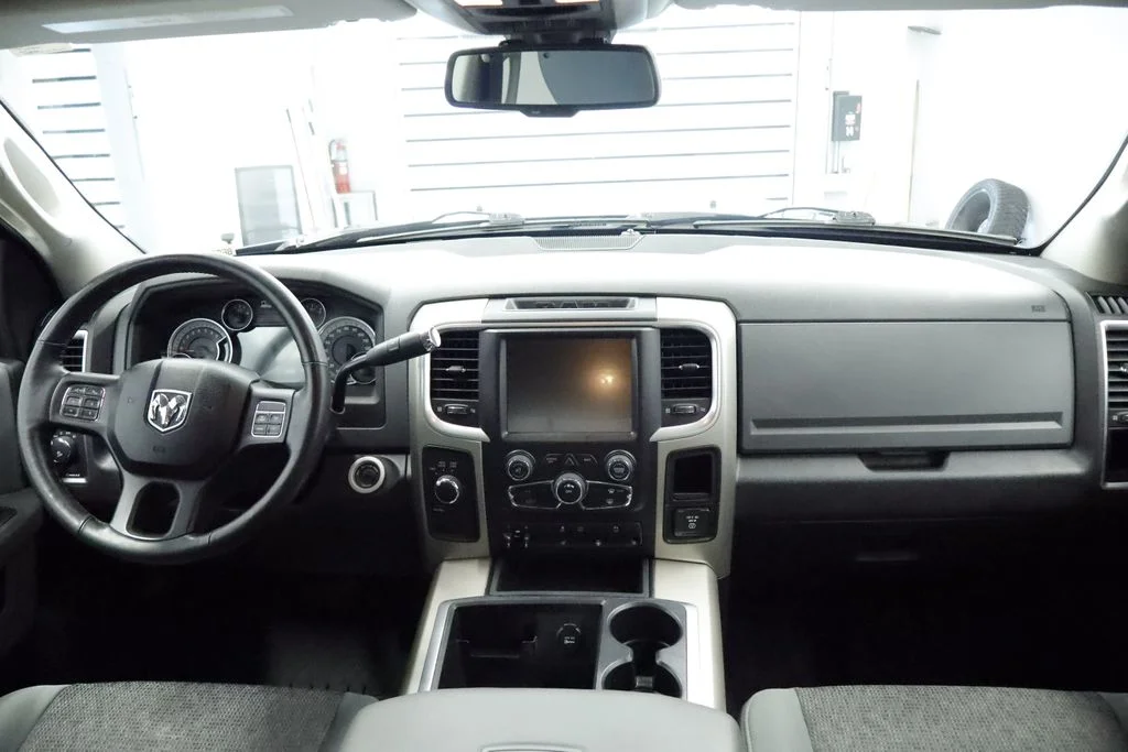 Used 2014 Black Ram Big Horn image 17