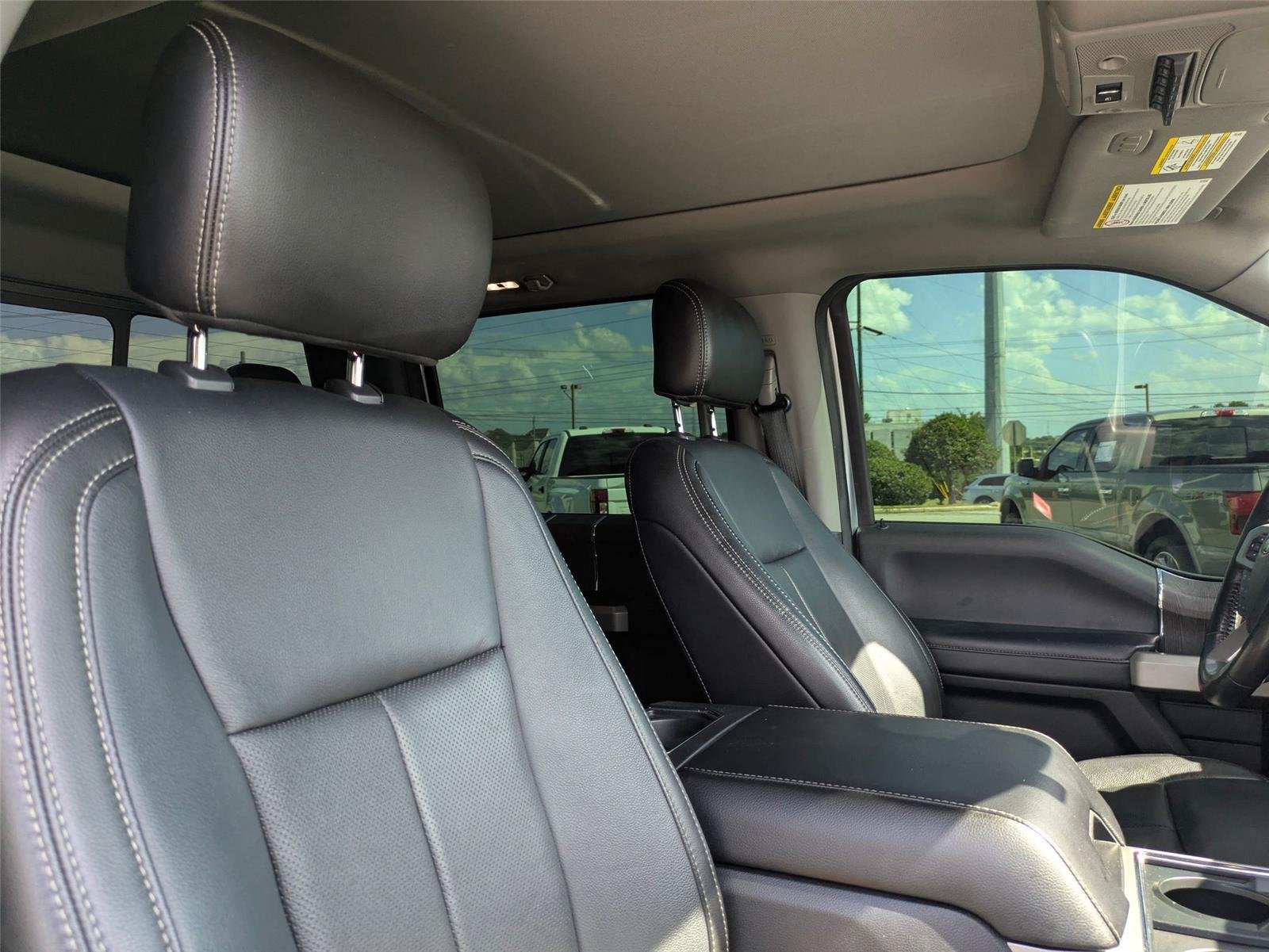 Used 2020 Iconic Silver Metallic Ford LARIAT image 36