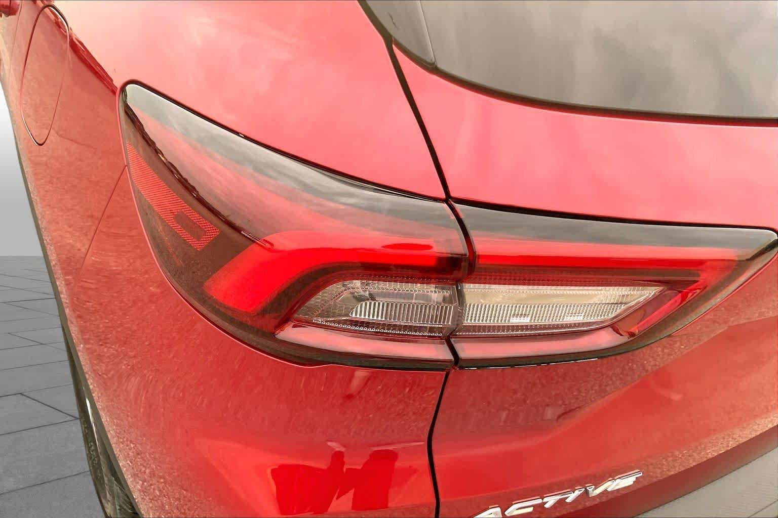 Used 2023 Rapid Red Metallic Tinted Clearcoat Ford Active image 28