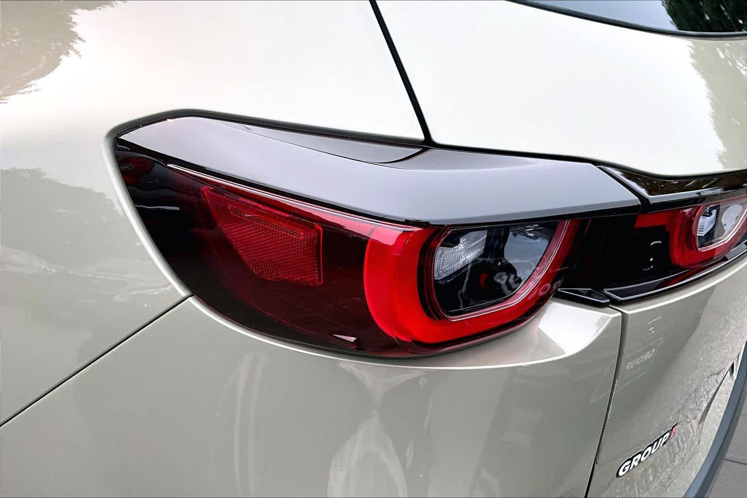 Used 2025 Zircon Sand Metallic Mazda 2.5 Turbo Meridian Edition image 26