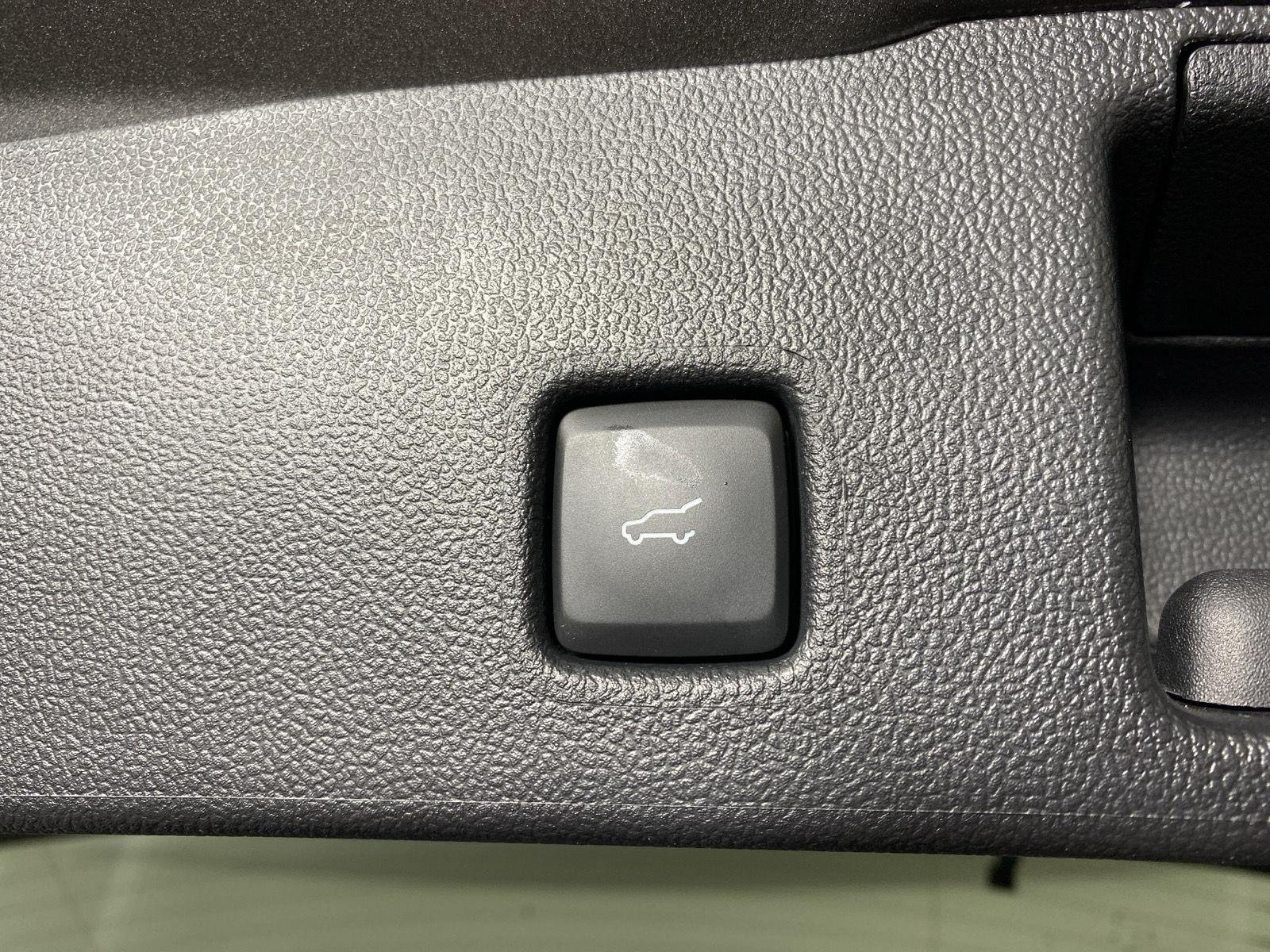 Used 2022 Carbonized Gray Ford SEL image 27