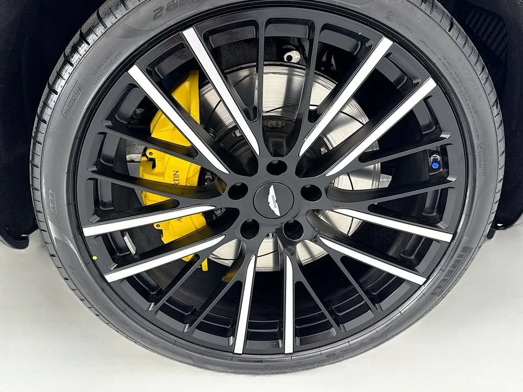 Used 2023 Total price does not include government fees, titling fee, taxes, and any finance charges. Price is Aston Martin  image 31