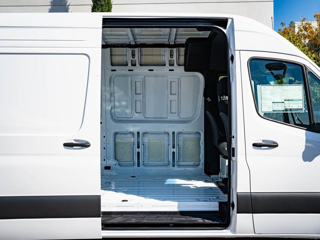 2026 Mercedes-Benz Sprinter Cargo Van Base - Photo 31