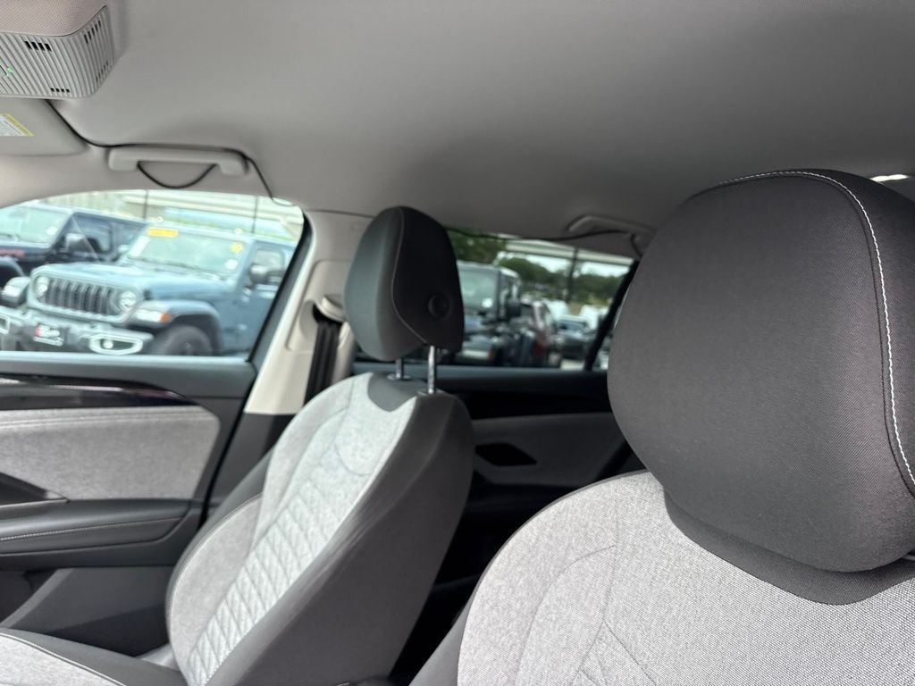 Used 2025 Gray Volkswagen 2.0T S image 22