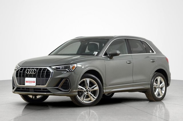 2023 Audi Q3 S line Premium 45 TFSI quattro
