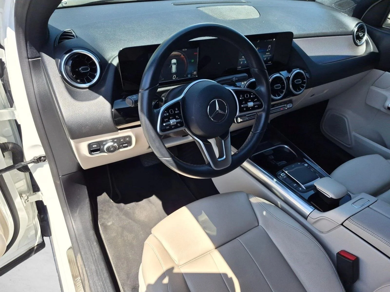 Used 2021 Polar White Mercedes-Benz GLA 250 image 9