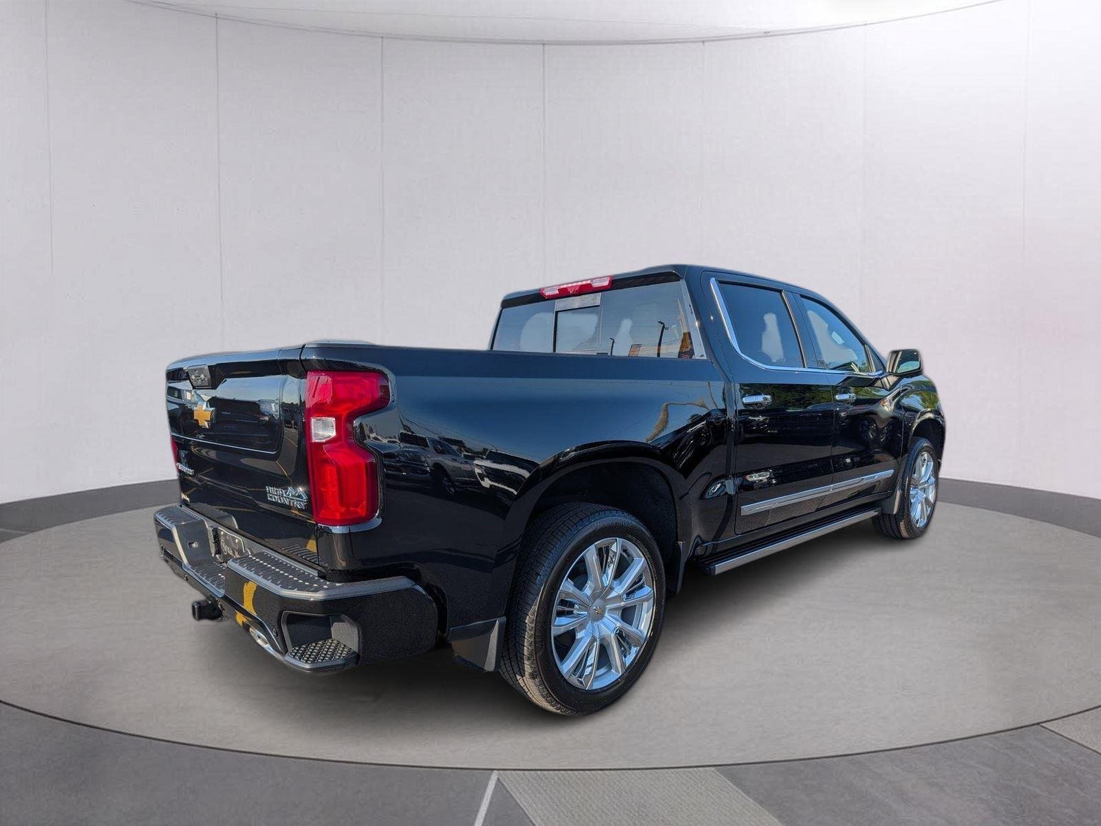 New 2026 Black Chevrolet High Country image 3