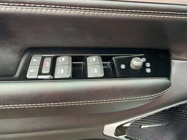 New 2026 Bright White Clearcoat Jeep Grand Wagoneer image 18