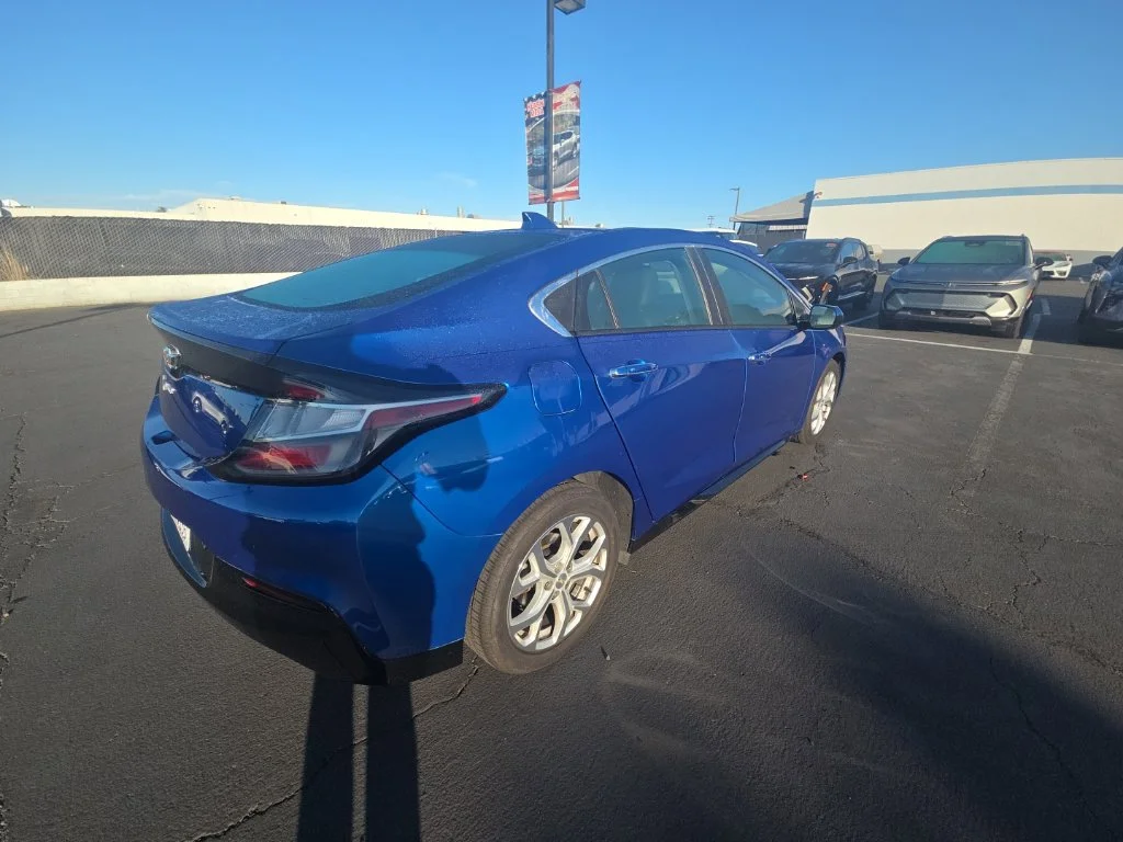 Used 2016 Blue Chevrolet Premier image 3
