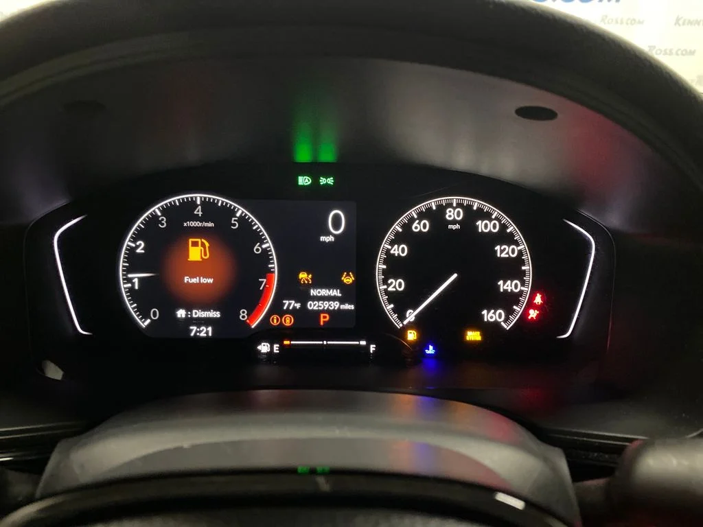 Used 2024  Honda Sport image 15