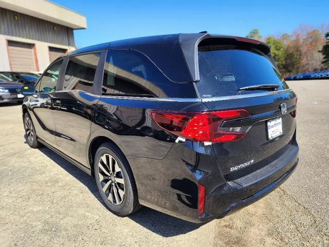 New 2026 Crystal Black Pearl Honda EX-L image 4