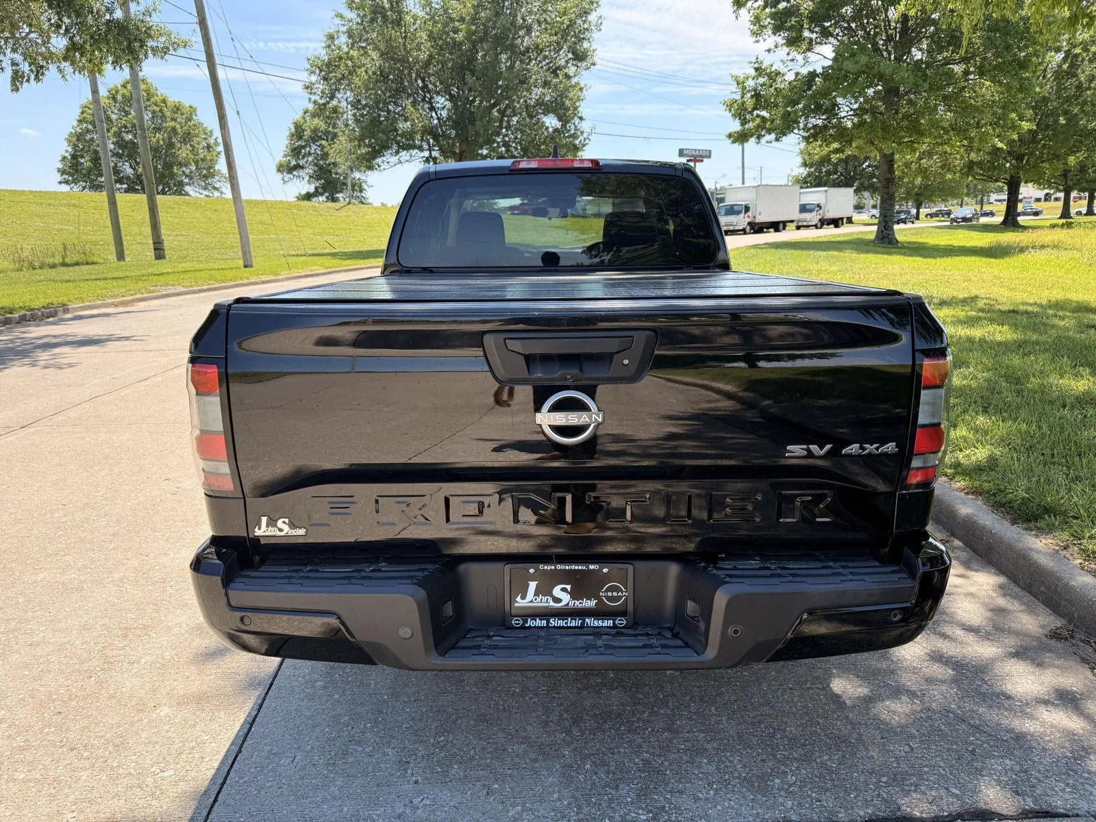 Certified Used 2022 Super Black Nissan SV image 5
