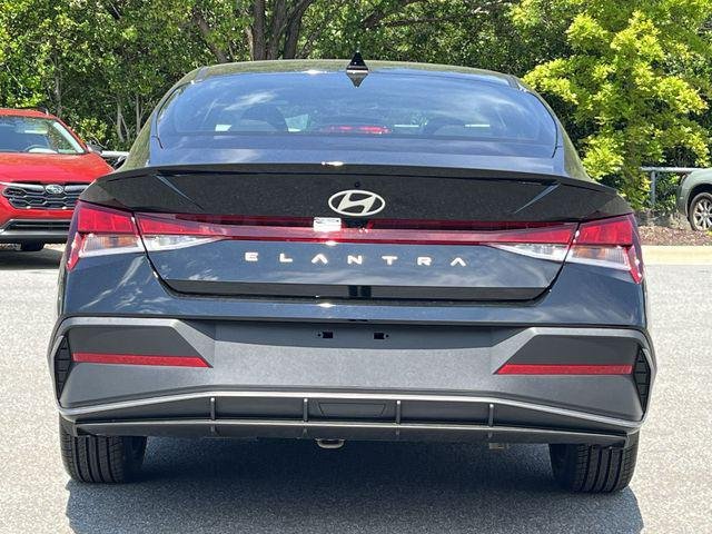 New 2026 Black Hyundai SEL Sport image 31