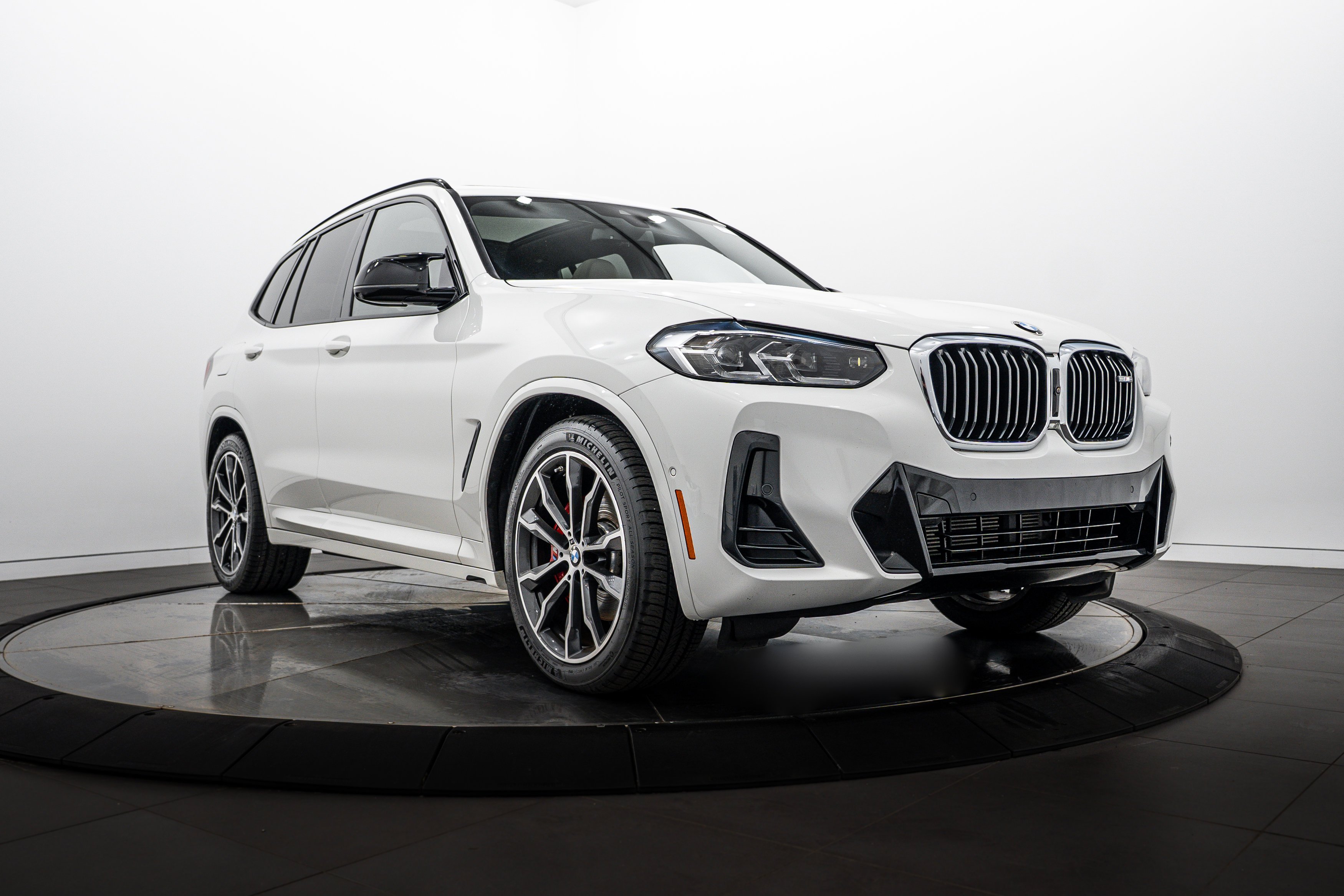 2022 BMW X3 M40i's photo