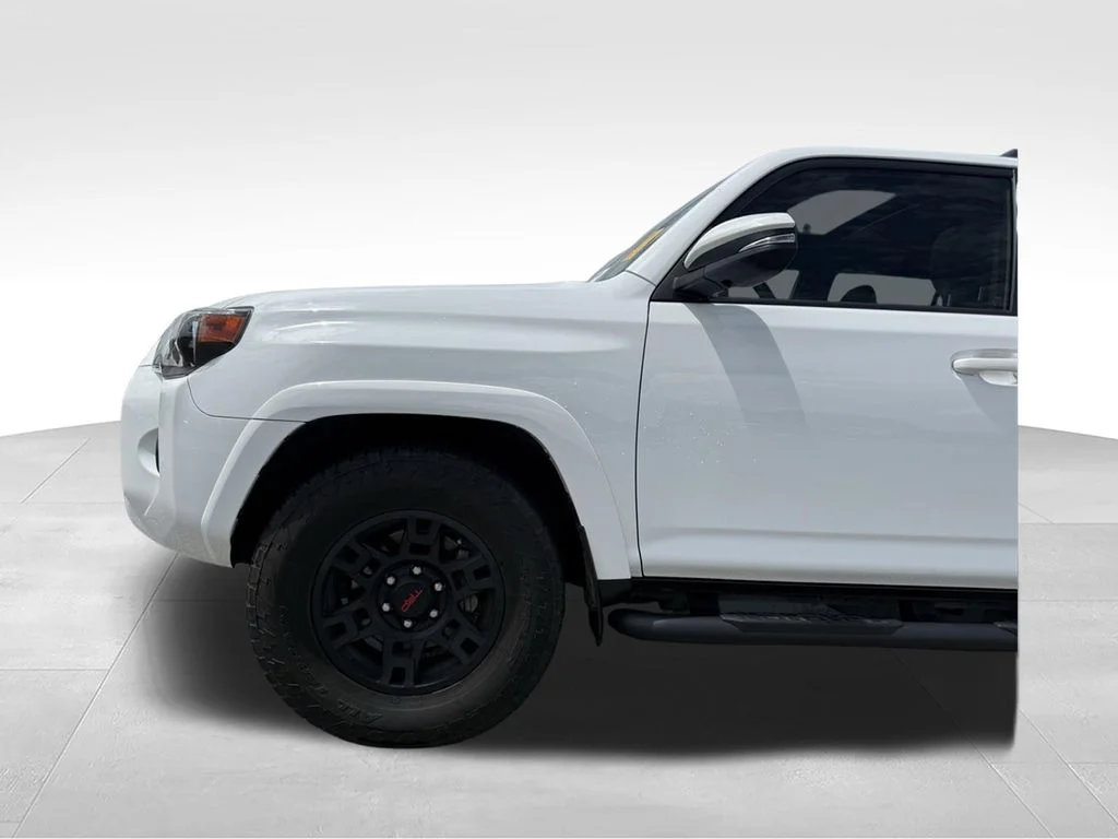 Used 2023 White Toyota SR5 Premium image 19