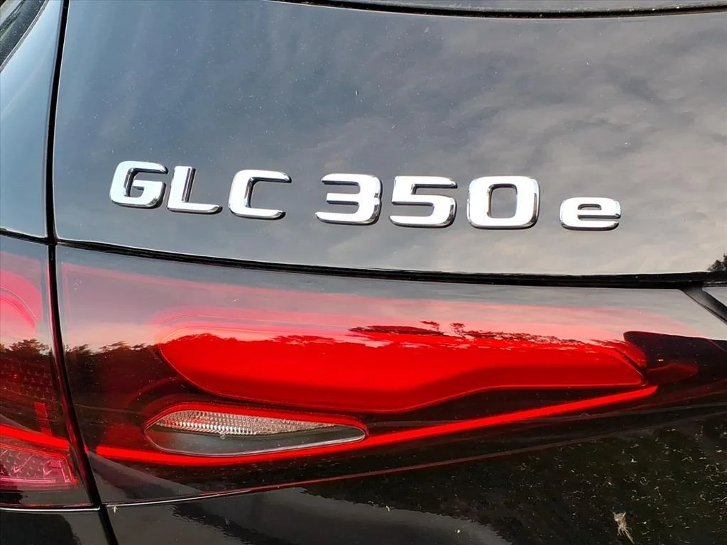 New 2025 Black Mercedes-Benz GLC 350 image 29